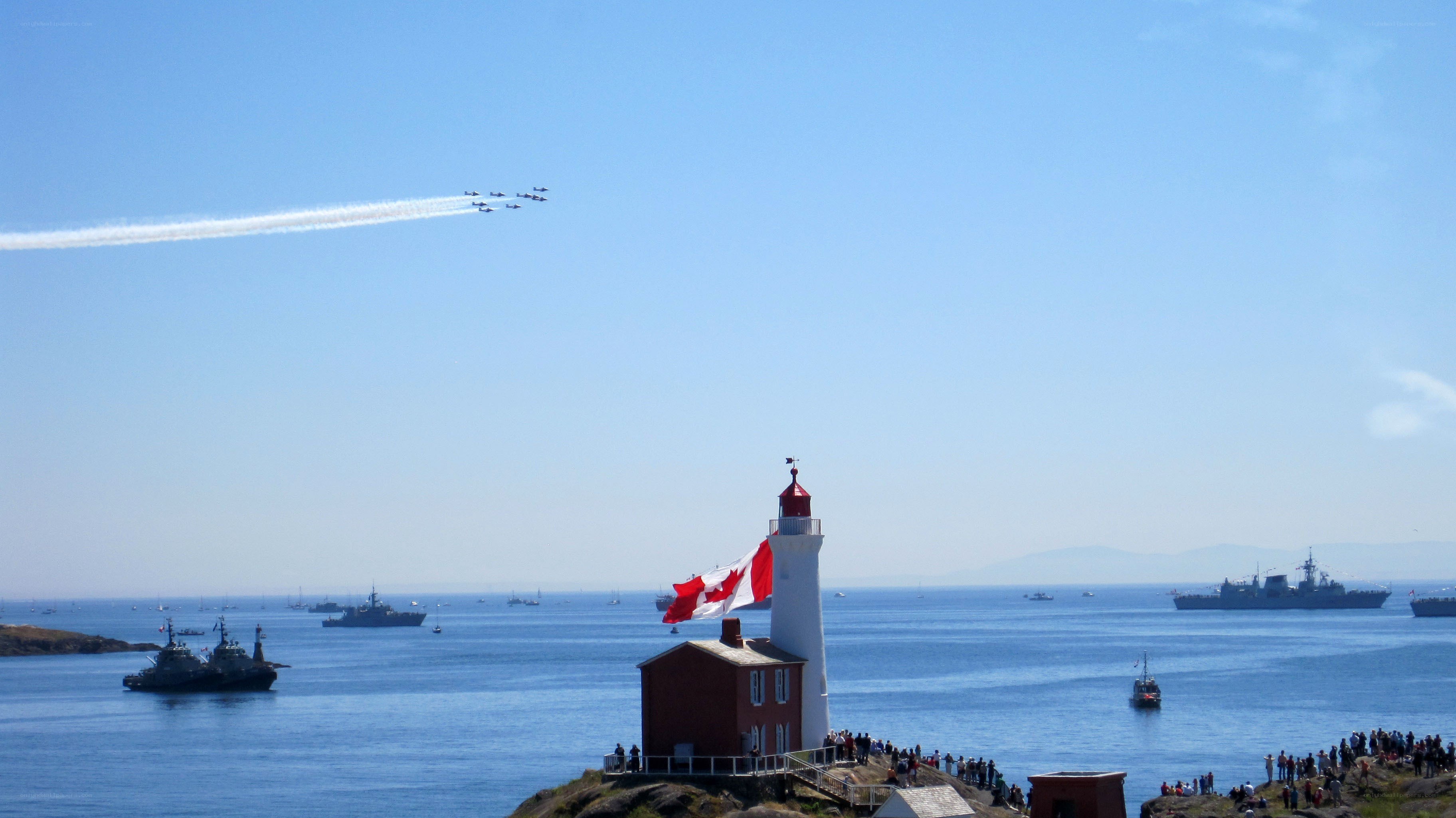 Canadian air show at lighthouse