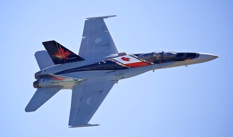 Canadian Fighter Jet — Blue, Dynamic