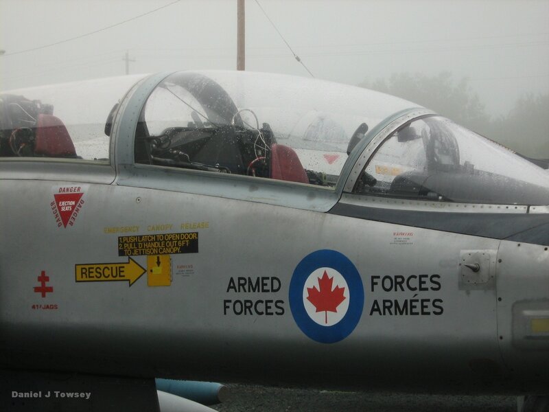 Canadian jet in fog