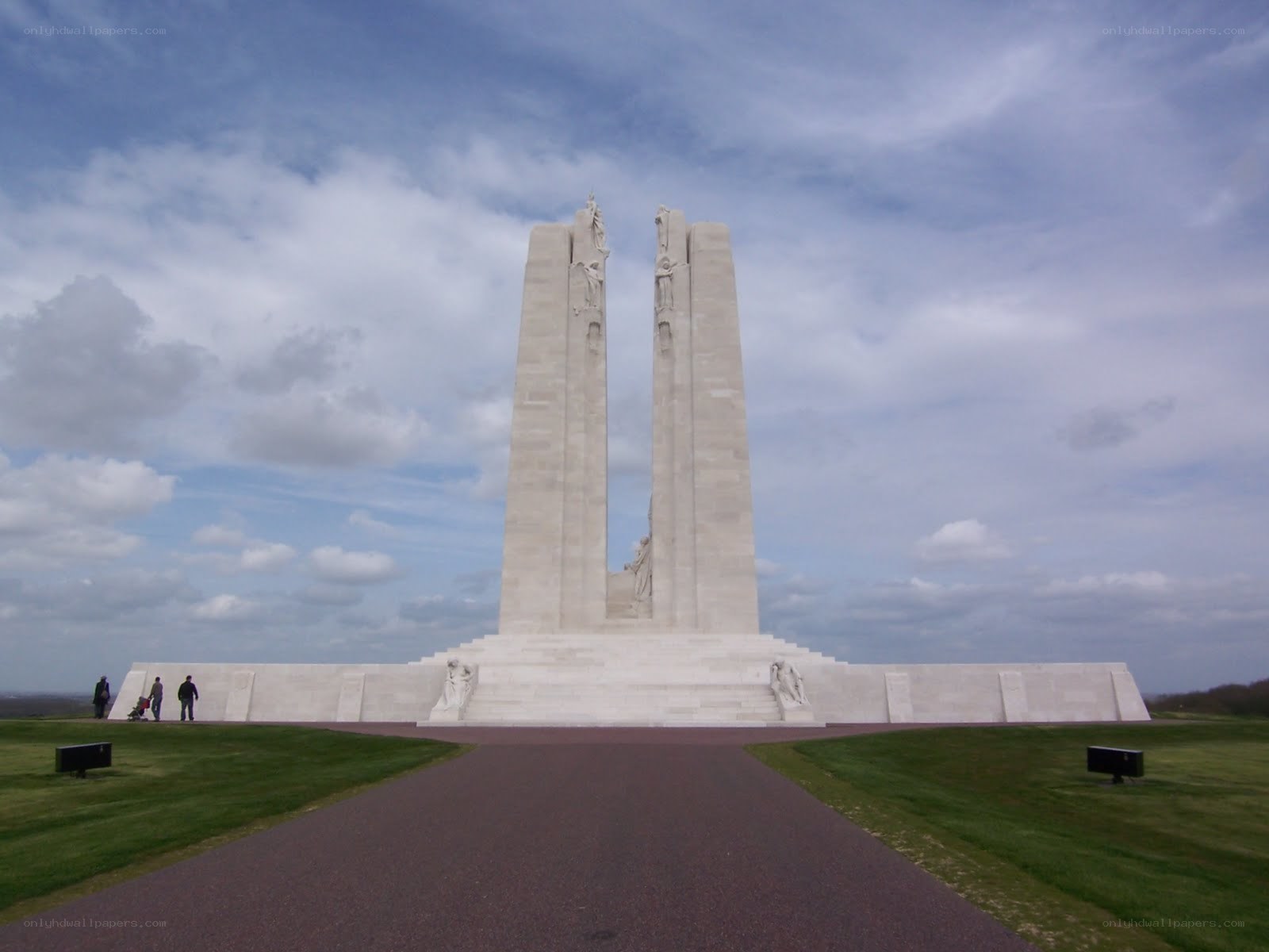 Canadian National War Memorial