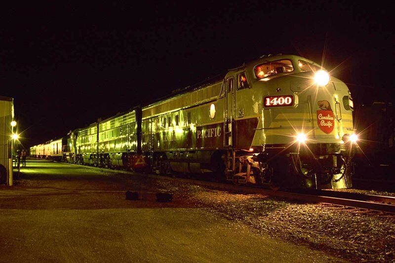 Canadian Pacific Train — Green