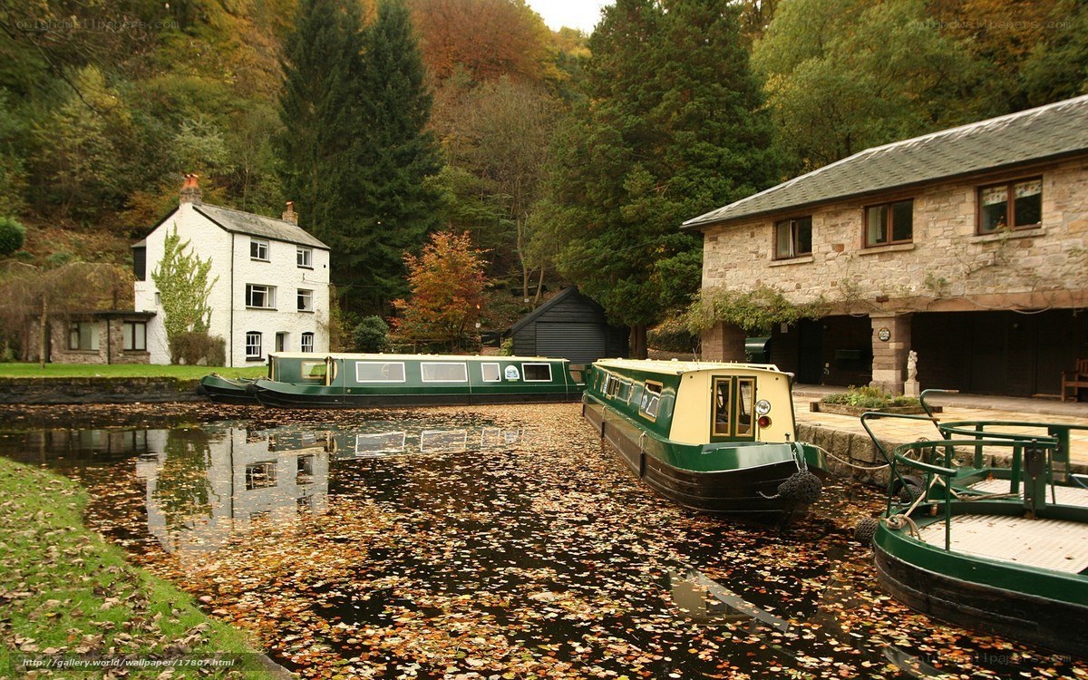 Canal boats in autumn scenery