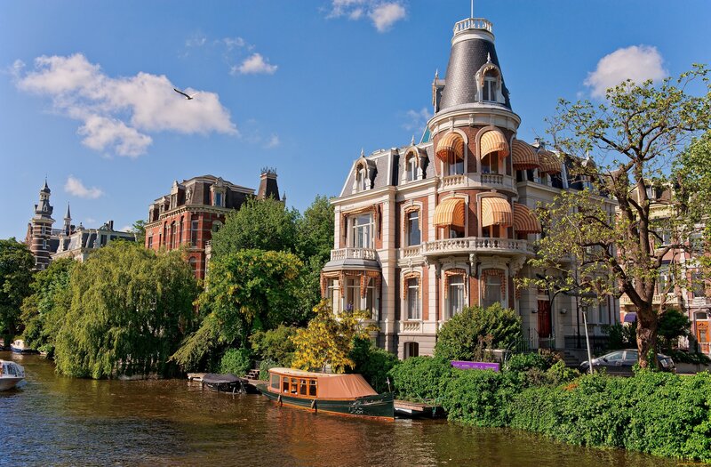 Canal House in Amsterdam