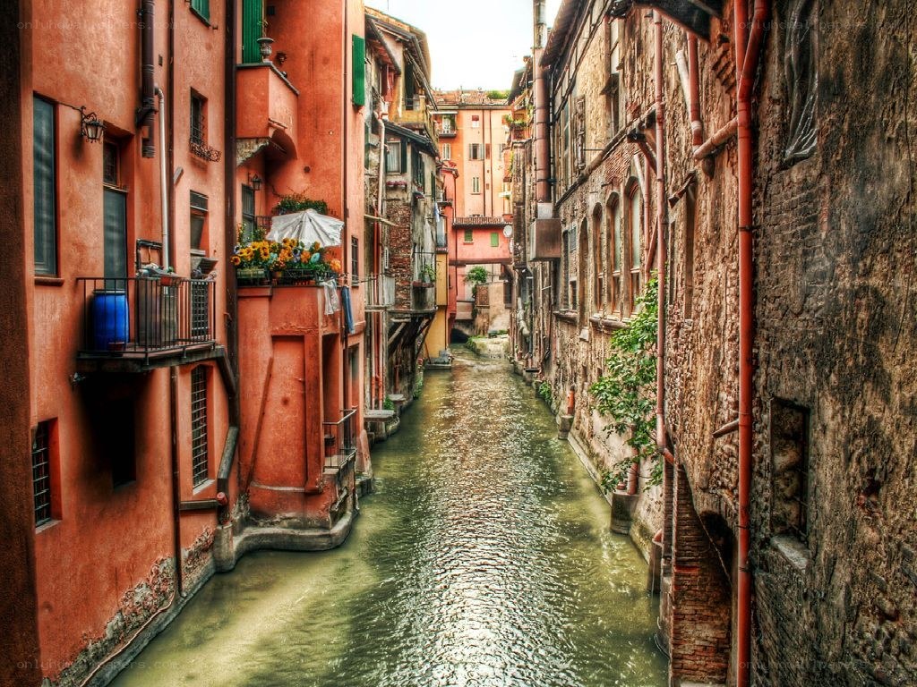 canal in old town