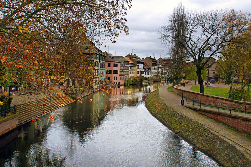 Canal in Old Town — Brown