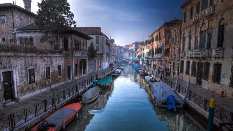 Canal in Venice — Blue, Serene, Morning
