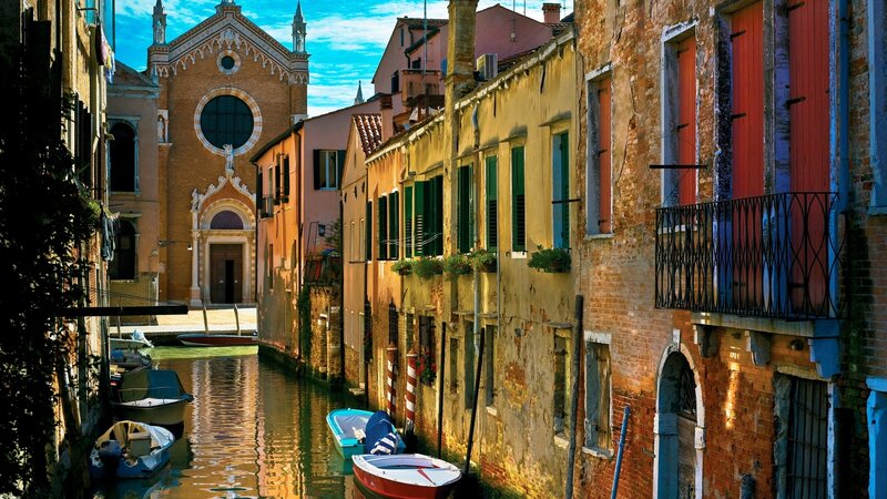 Canal in Venice — Yellow