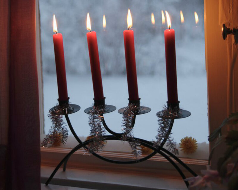 Candle Holder with Red Candles