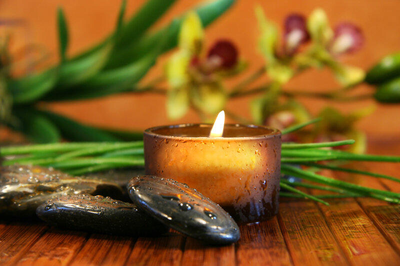 Candle with spa stones