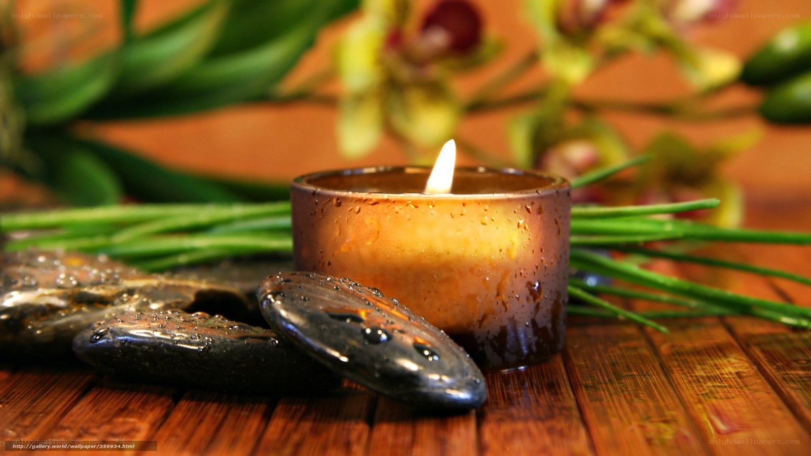 Candle with spa stones