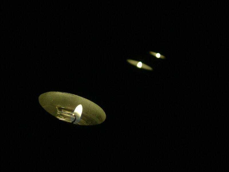 Candlelight in motion
