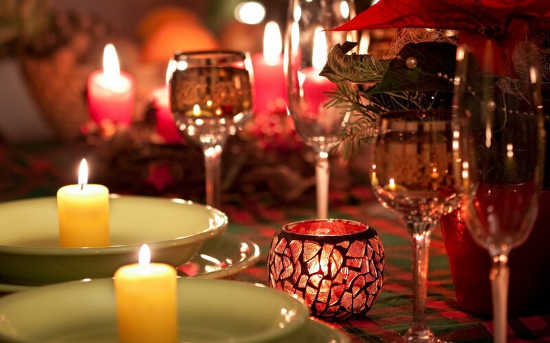 Candlelit Dinner Table — Red, Cozy