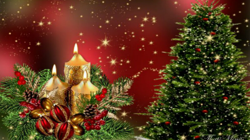 Candles and Christmas Tree — Red