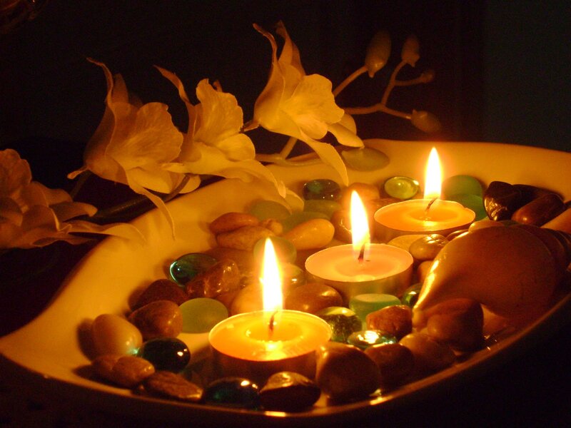 Candles in a Bowl — Yellow