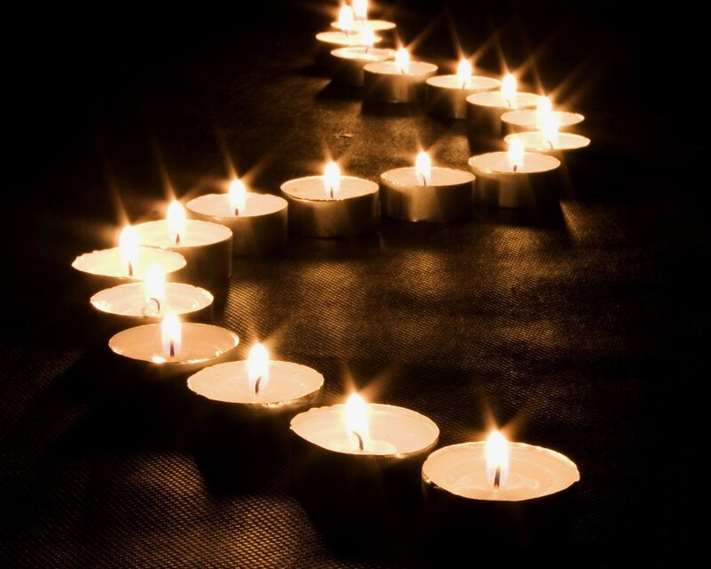 Candles in a circle
