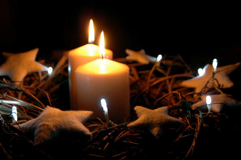 Candles in a Wreath — White