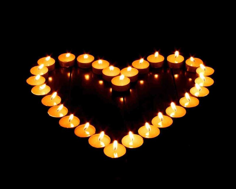 Candles in Heart Shape — Black