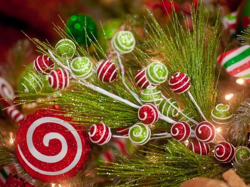 Candy-themed Holiday Decoration — Red