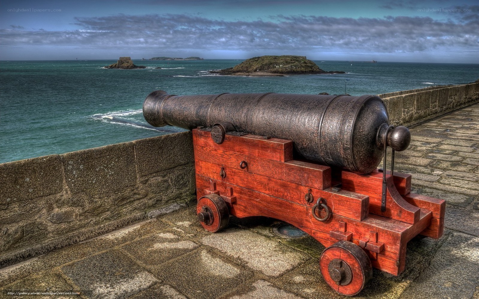 Cannon overlooking the sea