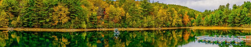 Canoe on Lake — Green, Serene
