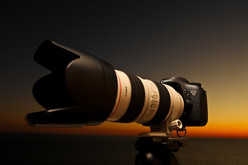Canon Camera on Tripod — Black