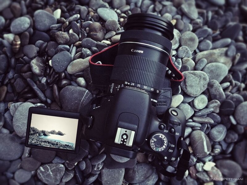 Canon DSLR Camera — Black, Calm