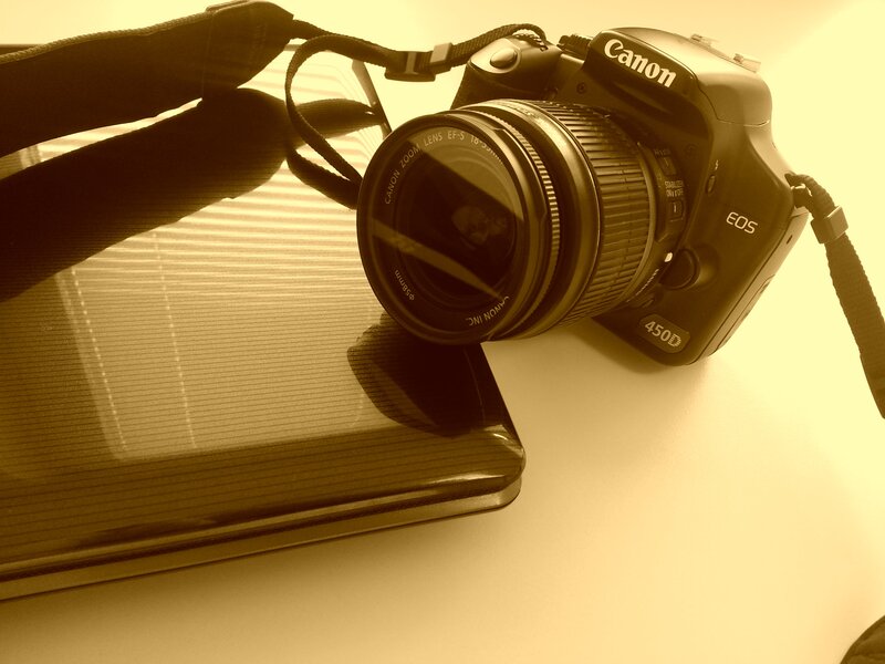 Canon EOS 450D Camera