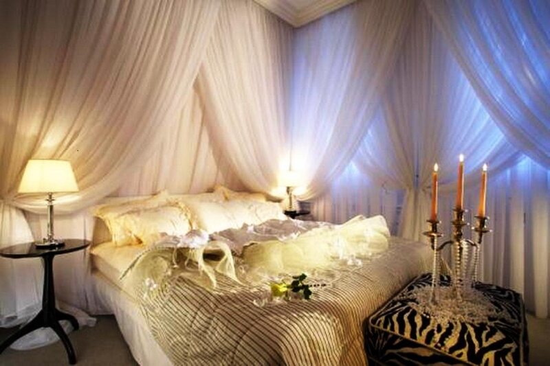Canopy Bed in Bedroom — White, Romantic