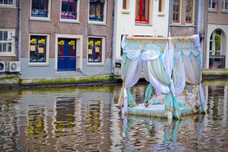 Canopy Bed on Canal