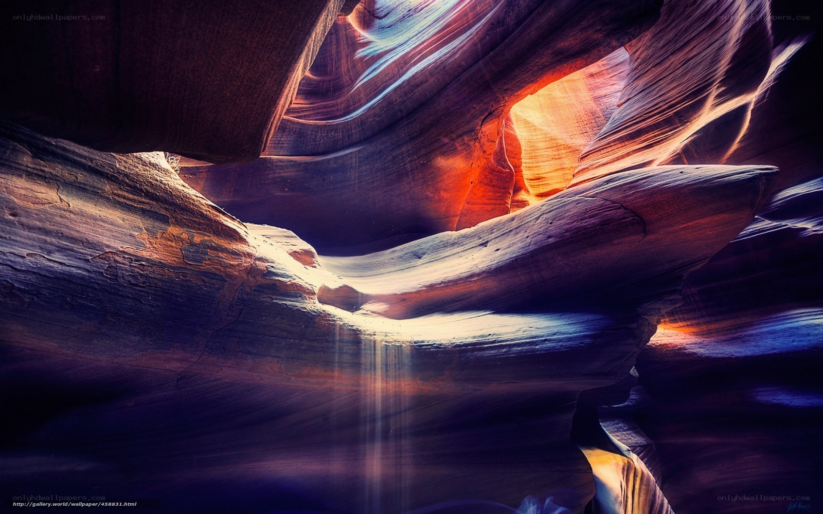 Canyon light beams