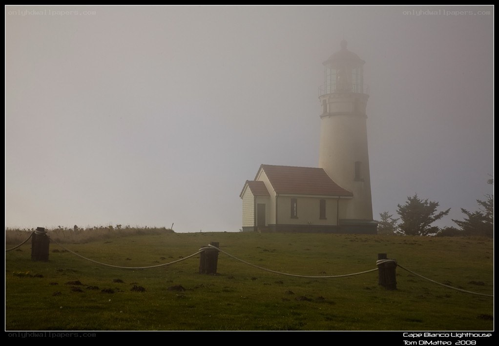 Cape Blanco Lighthouse in fog