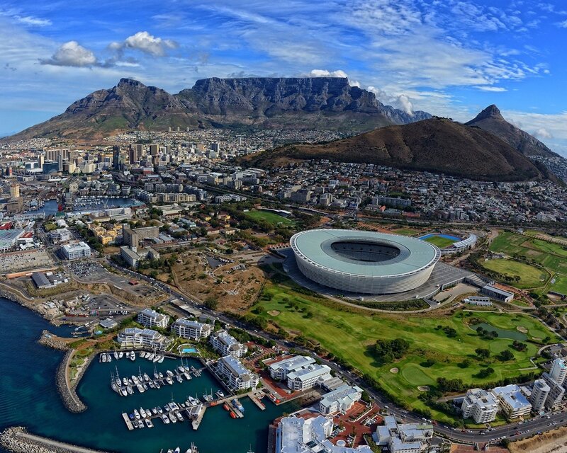 Cape Town cityscape with Table Mountain