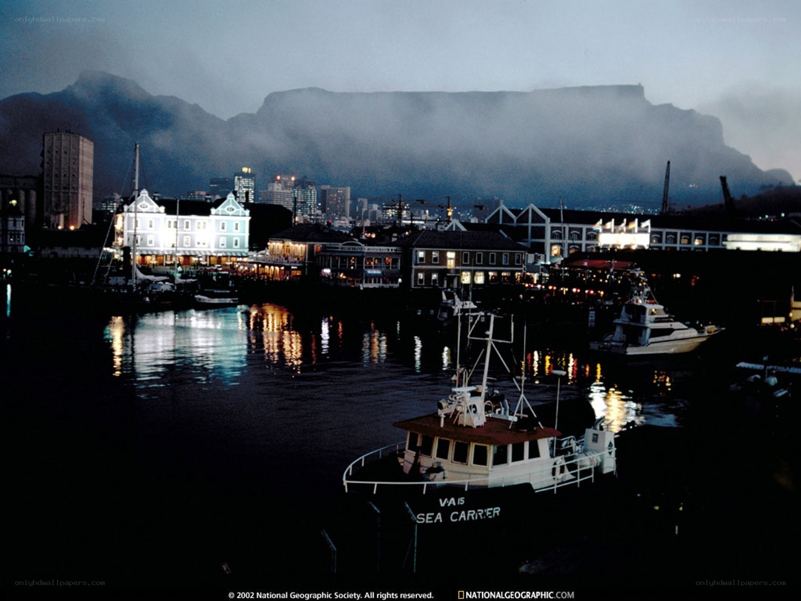 Cape Town harbor at dusk