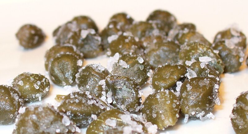 capers with salt