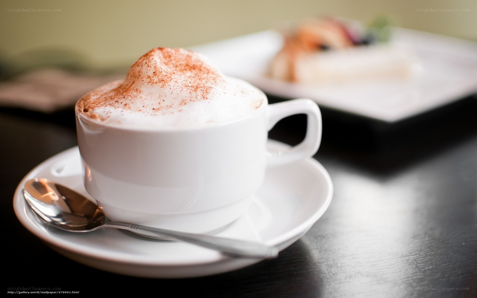 Cappuccino with cinnamon