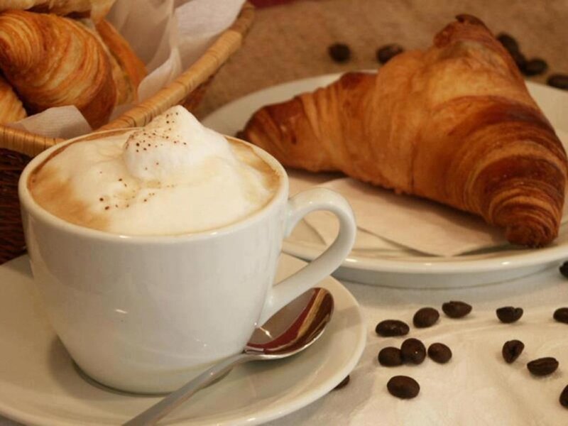 Cappuccino with Croissant