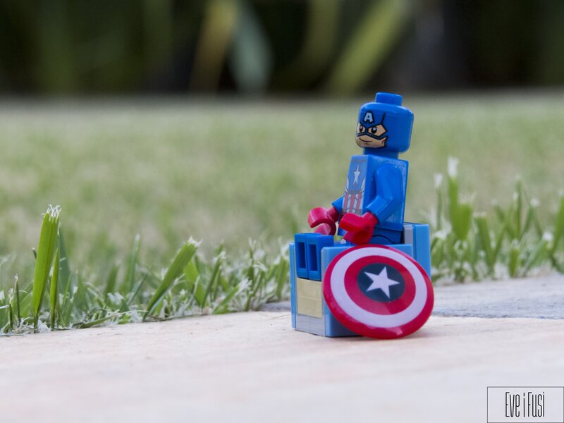 Captain America Minifigure