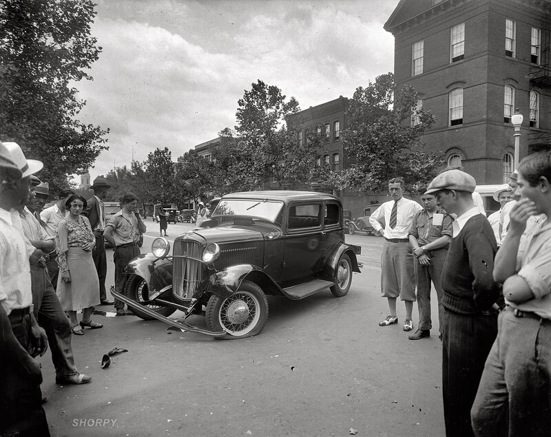 Car accident in city street