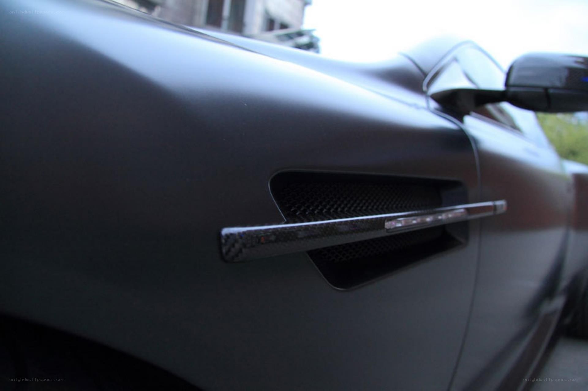 car door handle detail