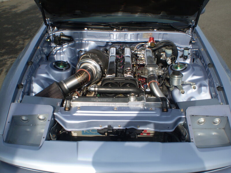 Car Engine Bay — Silver, Neutral