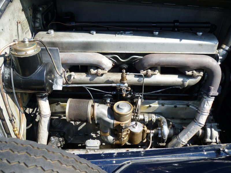 Car Engine Compartment — Silver, Mechanical