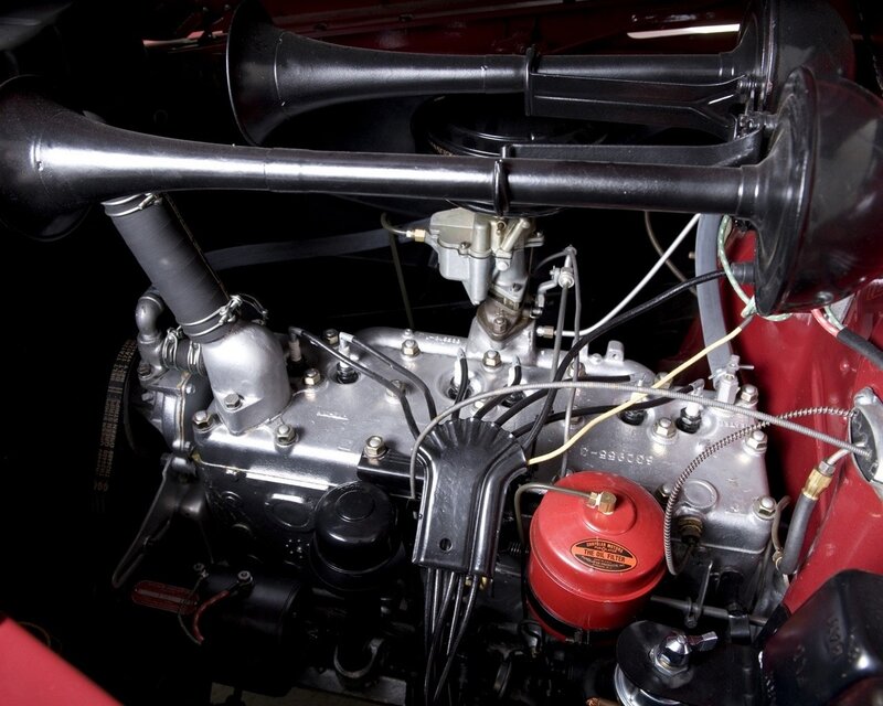 car engine with horns