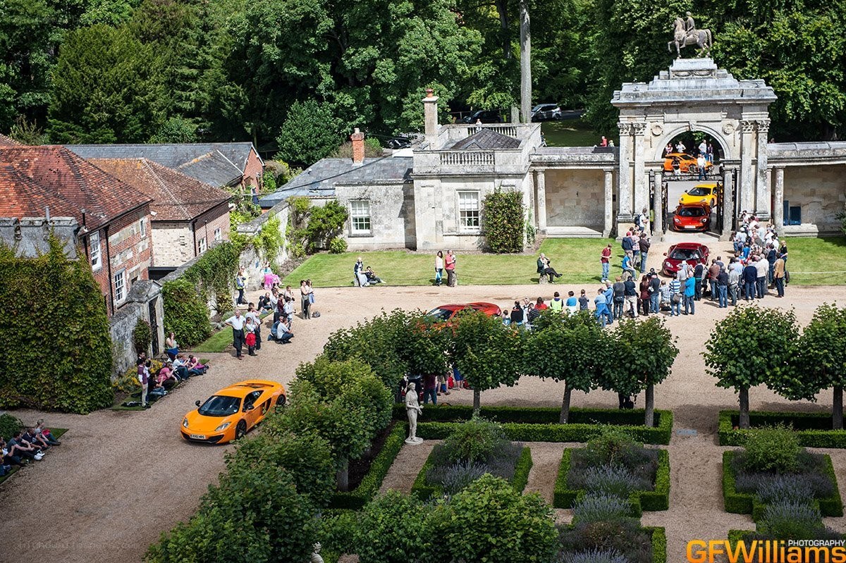 Car event at historic estate