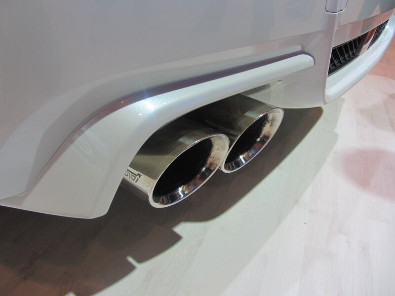 car exhaust pipes