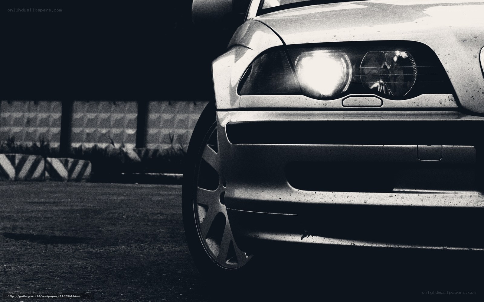 car front in black and white