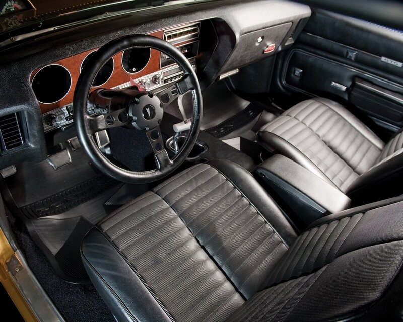 Car Interior — Black, Neutral, Photograph, Steering Wheel, Dashboard, Seats, Gray, Brown