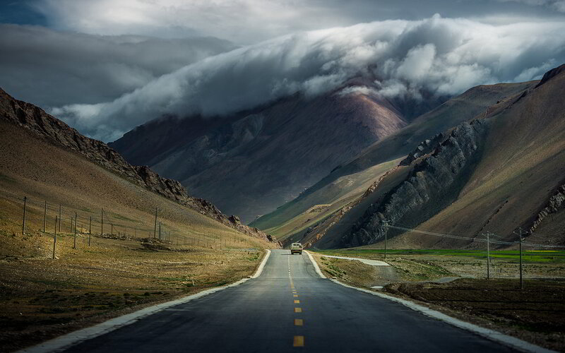 Car on Mountain Road — Gray