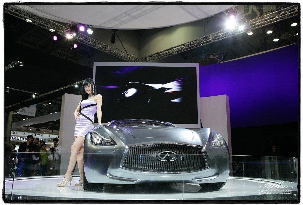 Car show concept car display