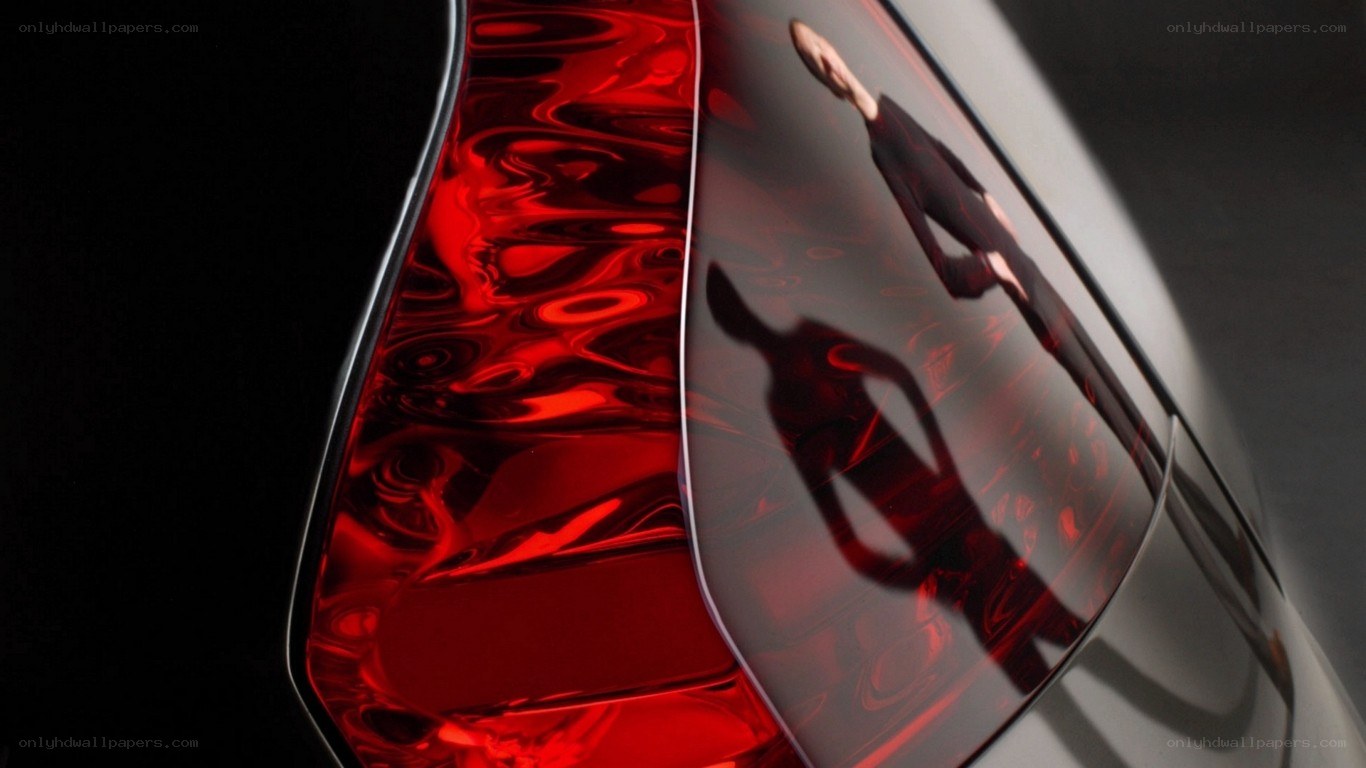 car tail light reflection