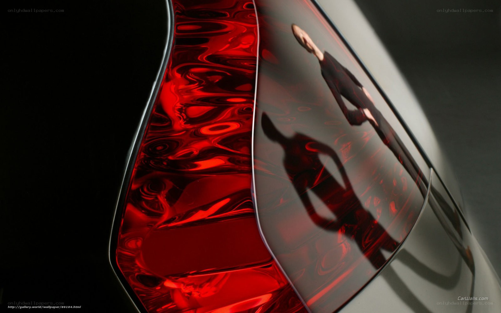 car taillight reflection detail